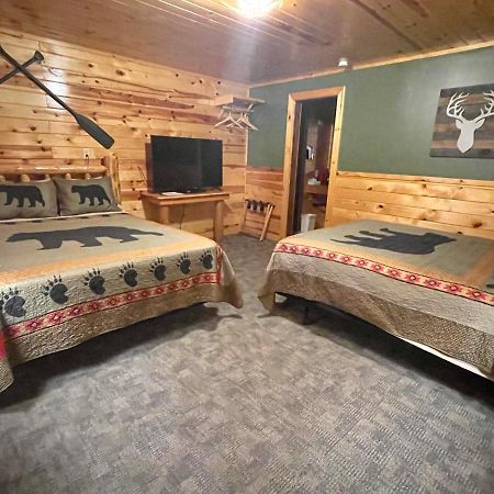 The Fishing Bear Lodge Ashton Extérieur photo