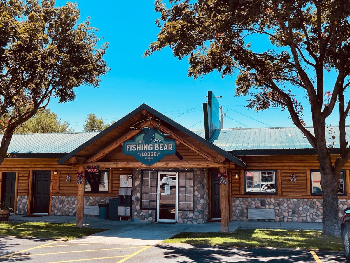 The Fishing Bear Lodge Ashton Extérieur photo